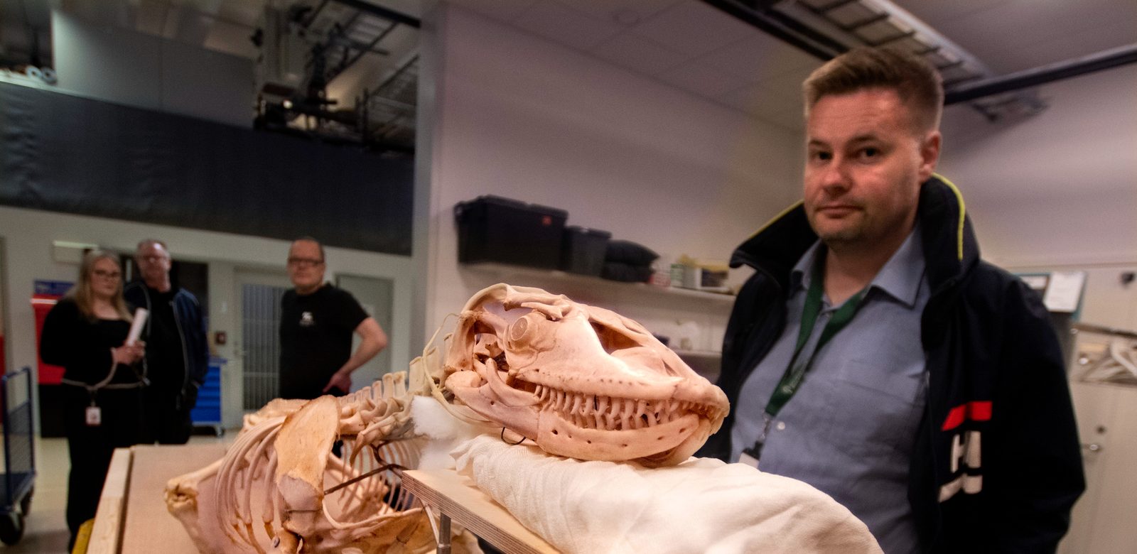 David Bernvi med komodovaranen Balbo. Bild: Jan Fleischmann.